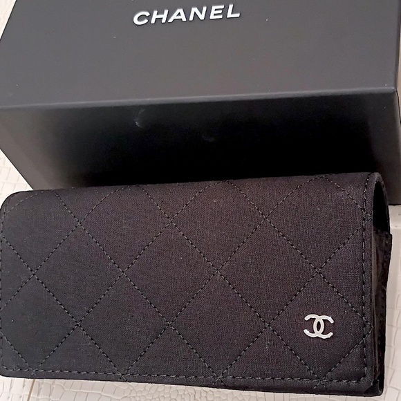 New  Rare "JUMBO" CHANEL Black Quilted Logo Glasses Sunglasses Soft Case, etc. - Picture 8 of 16